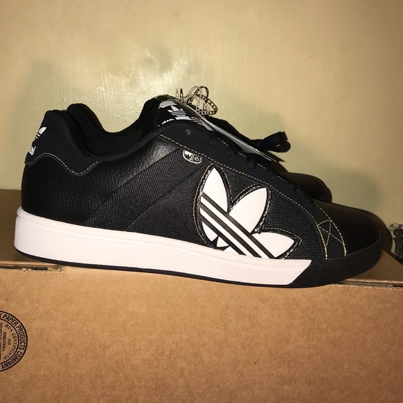 adidas Other - Adidas Men Bankment Evolution Sneaker